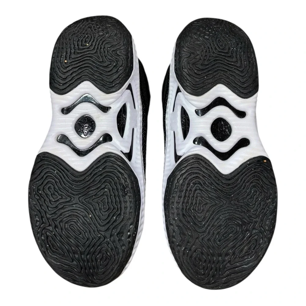 Nike Cosmic Unity 3 Mens 6 Yth 6Y Shoes TB Team Black White Basketball‎ Sneakers